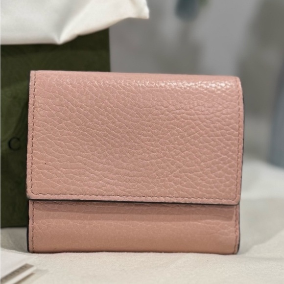 GUCCI Blind For Love Bee Accent Compact Wallet COA - Picture 5 of 16